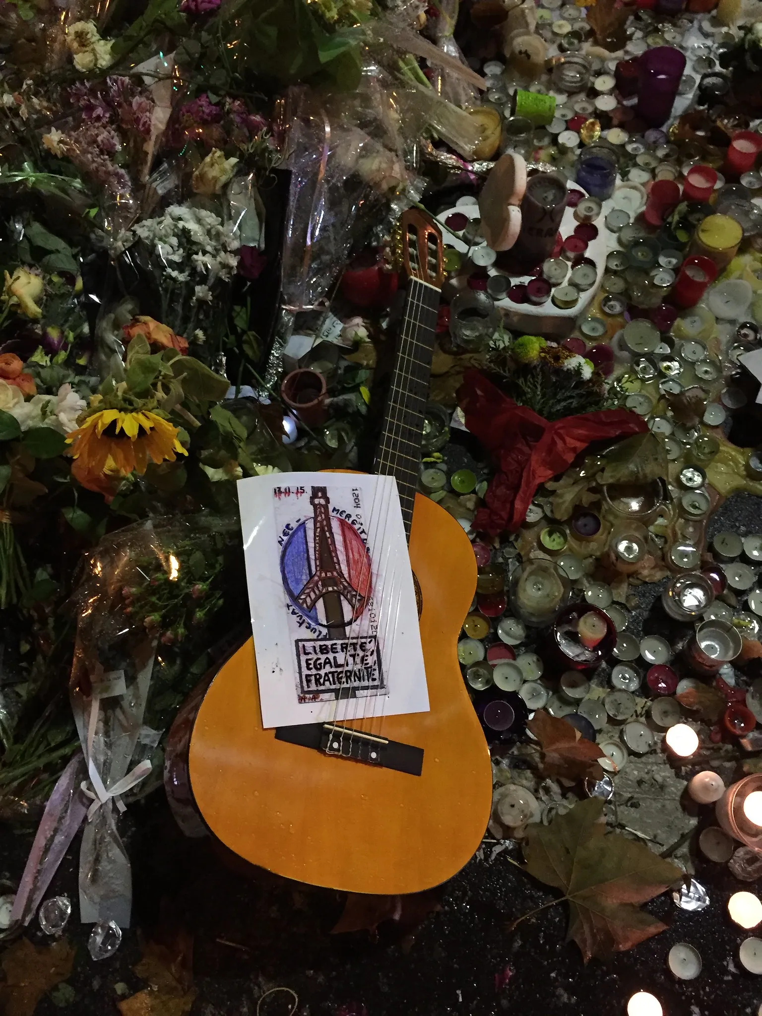 Terrorismo: attentato a Parigi al Bataclan e allo Stage de France