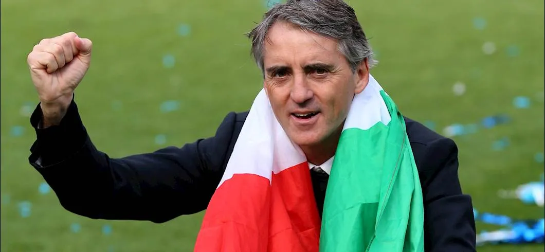 Roberto Mancini conquista C'è posta per te: "Cari Simone e Martina, non mollate mai"