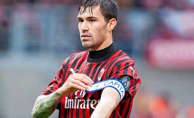 Milan, prestazioni non al top ed ingaggio elevato: il capitano ai saluti