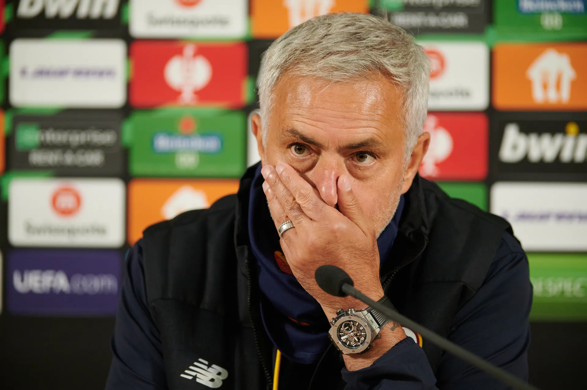 Fenerbache, Mourinho: "I vostri sogni da ora sono anche i miei, la storia di questo club mi entusiasma"