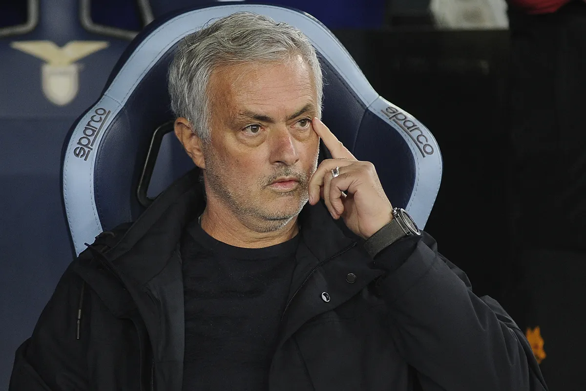 Benfica, Mourinho torna a Stamford Bridge: "Mi sento a casa qui, ma ora sono un Red e voglio vincere"