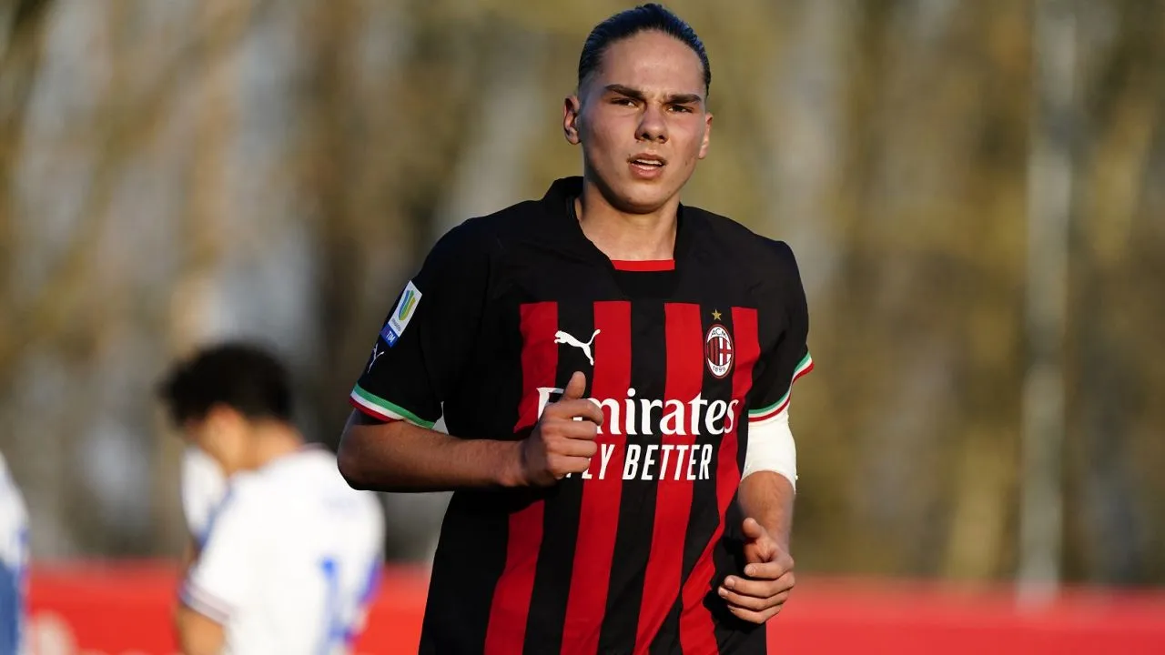 Milan, Pioli si coccola Stalmach: può diventare il vice Tonali