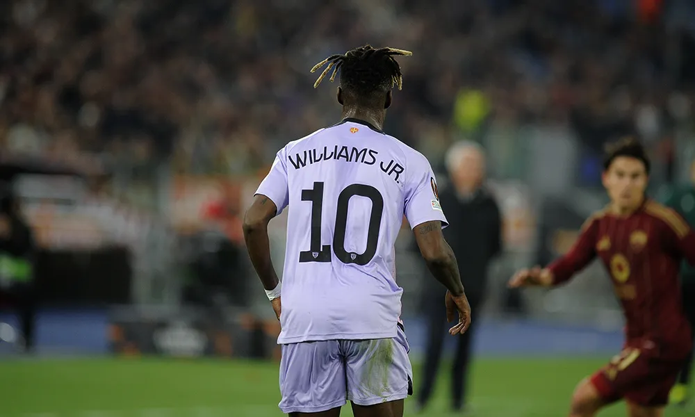 Nico Williams incontra il Barcellona, indizio social di Yamal