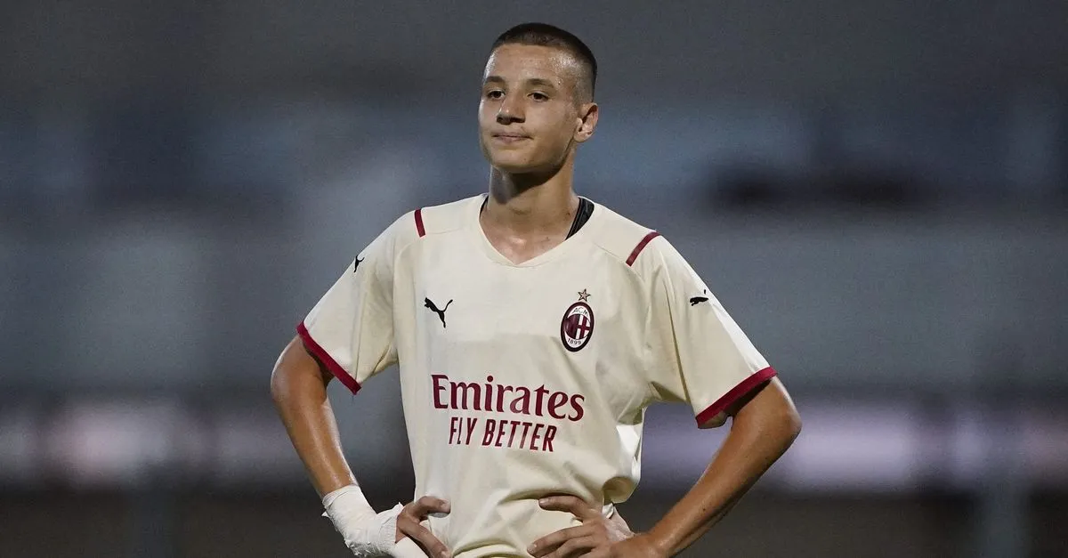 Milan, Pioli accontenta i tifosi: idea Camarda contro la Fiorentina