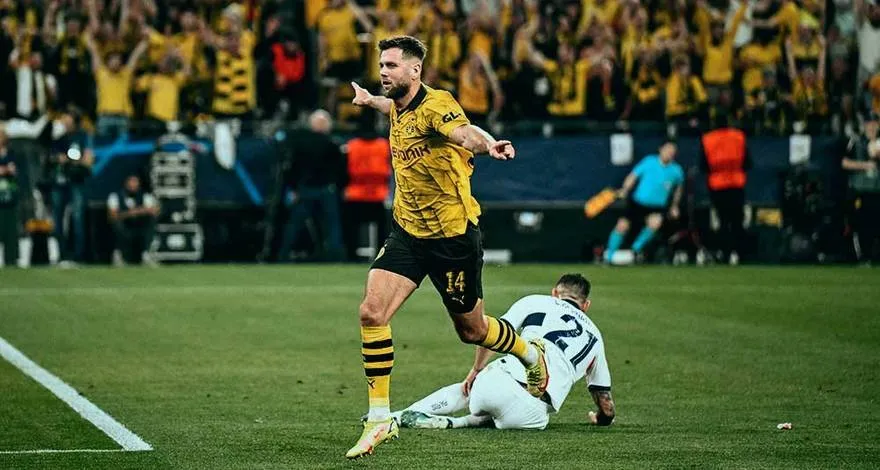 Niclas Fullkrug è l'ultimo "nove vero" del calcio moderno
