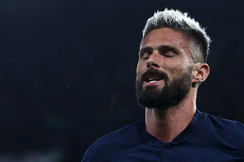 Giroud, sempre la solita caviglia: apprensione sul rientro