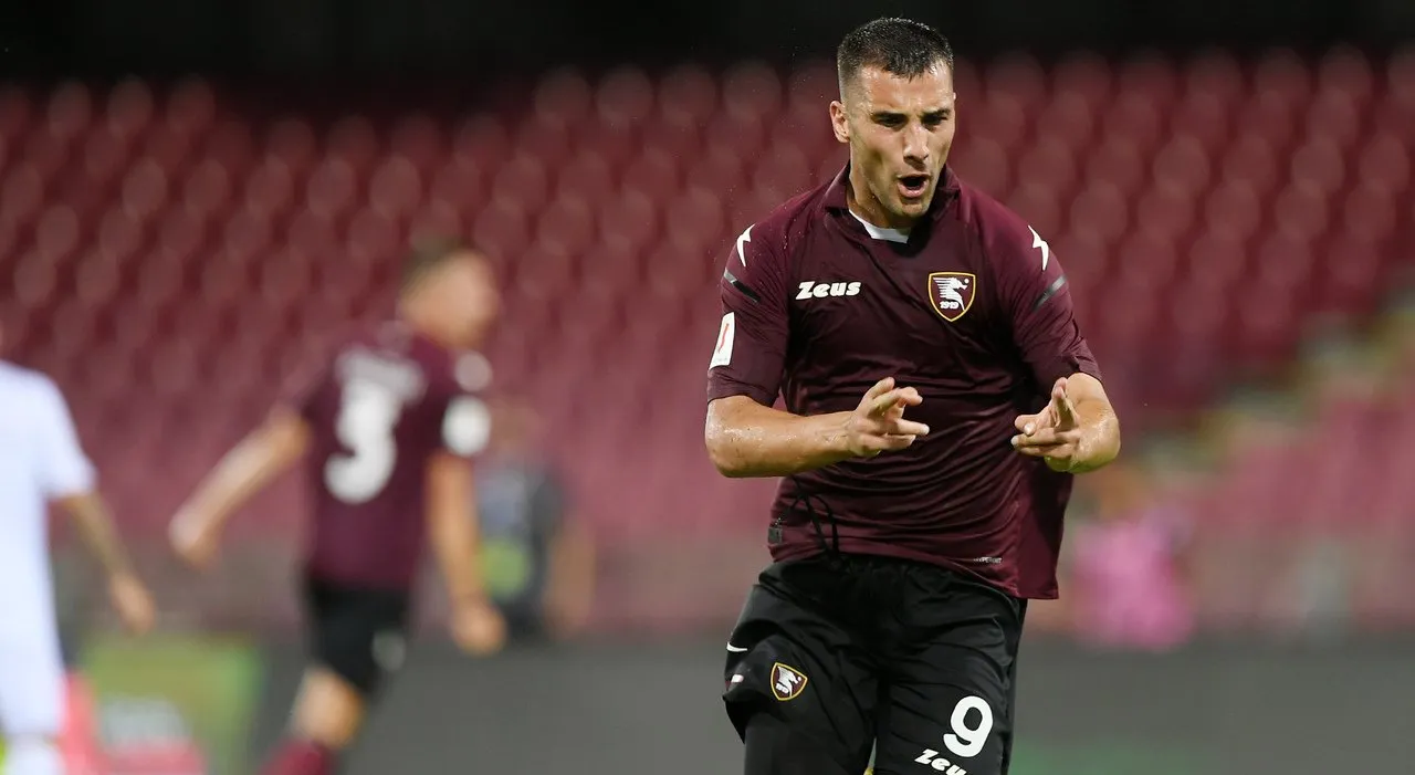 Calciomercato Salernitana, svolta per Bonazzoli: gli aggiornamenti