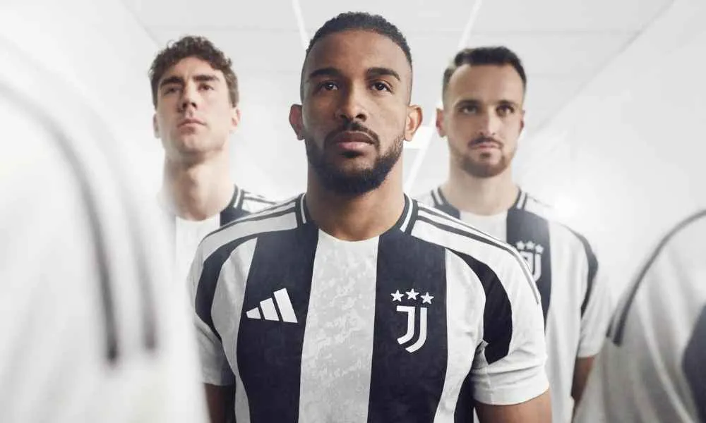 Juventus, svelata la nuova maglia casalinga: "Siete pronti per un viaggio sulla luna?"