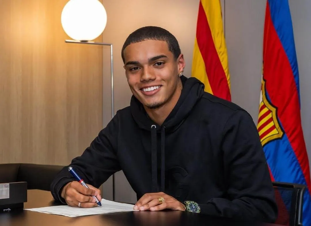 Barcellona, un altro figlio d'arte a La Masia: il figlio di Ronaldinho