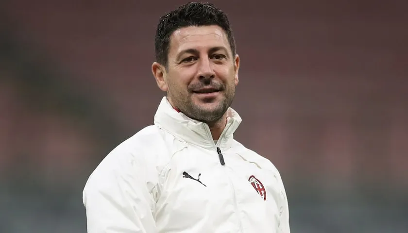 Milan, Bonera passa al 4-3-3: la formazione contro la Roma