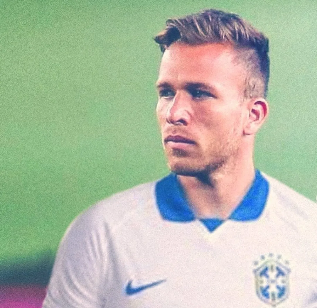Juventus: cambiano i piani per Arthur