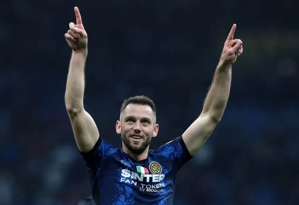 Rinnovo De Vrij, c'è l'accordo con l'Inter! I dettagli
