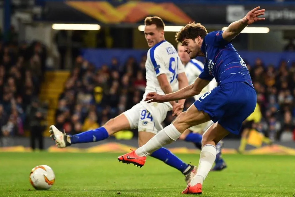 Marcos Alonso ha deciso: "Non mi metterò più in ginocchio contro il razzismo"