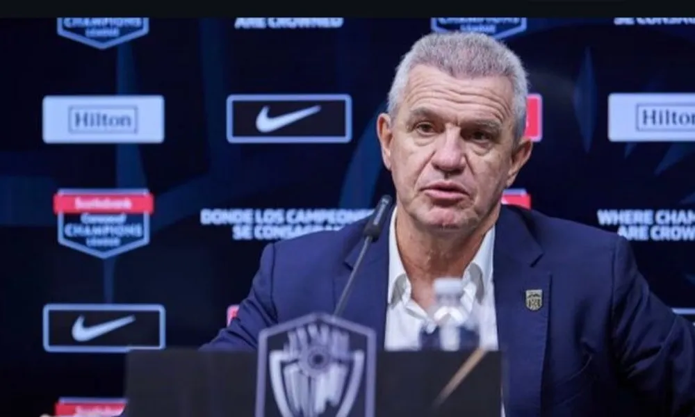Nations League: CT del Messico colpito da una lattina