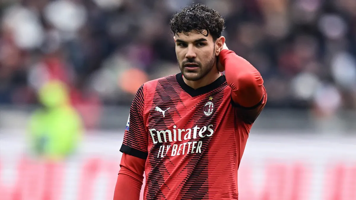 Milan, per Theo Hernandez è una questione di cuore: intreccio inaspettato con Davies