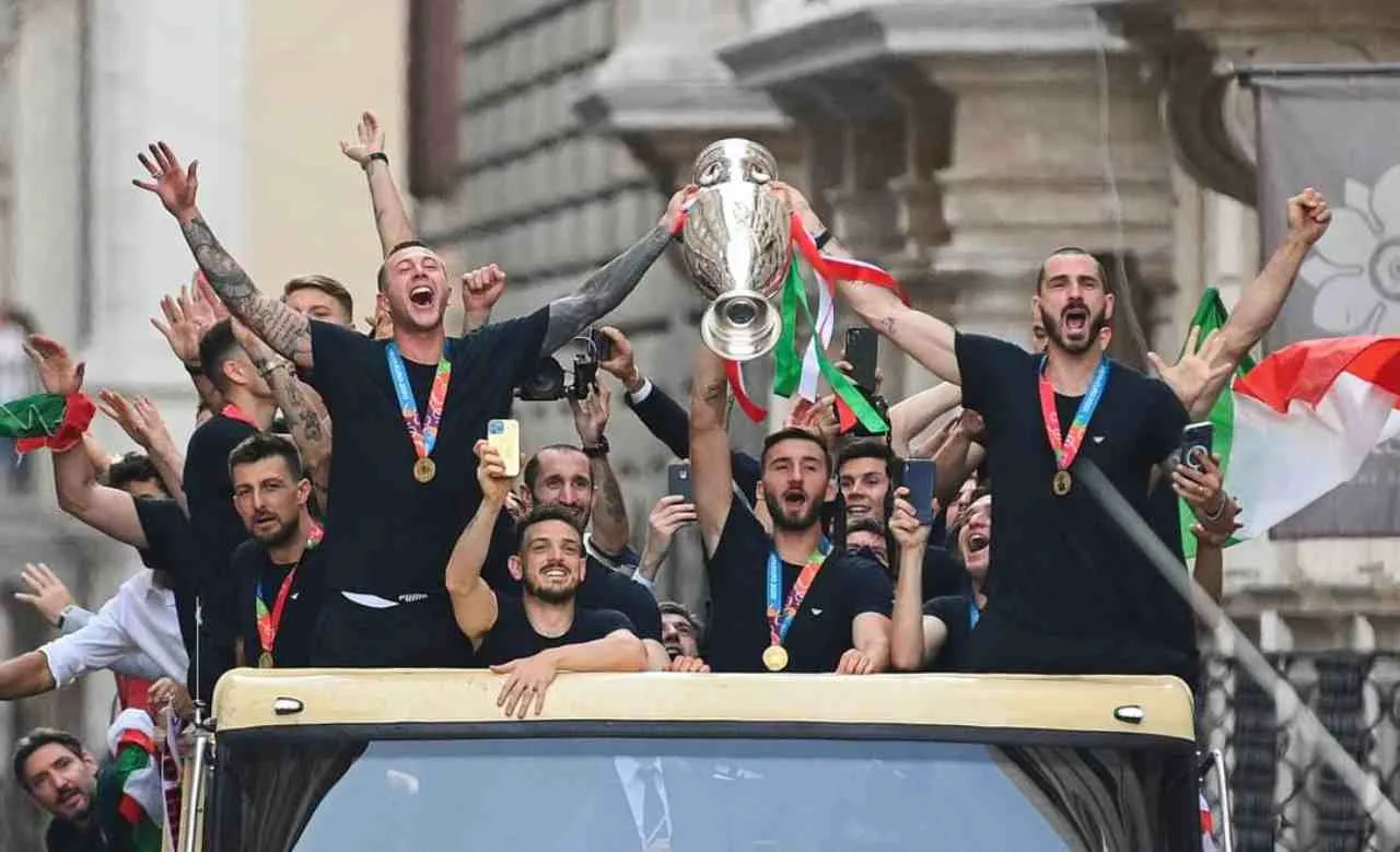 Milan, campione d'Europa si propone a Maldini: pronto a ridursi l'ingaggio