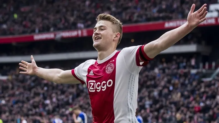 Clamoroso blitz Juve per De Ligt