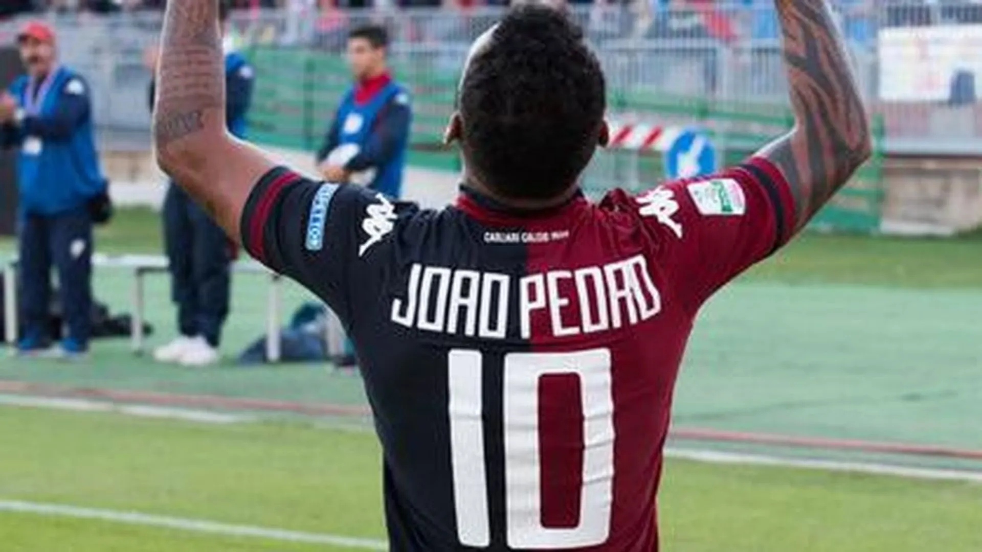 Joao Pedro è sul mercato: le offerte in campo