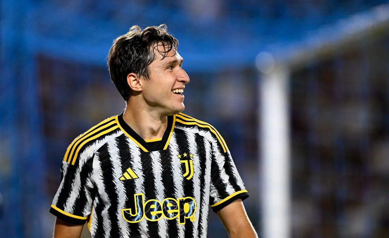 Chiesa e il saluto ad Allegri: "Tre anni insieme, grazie mister!"