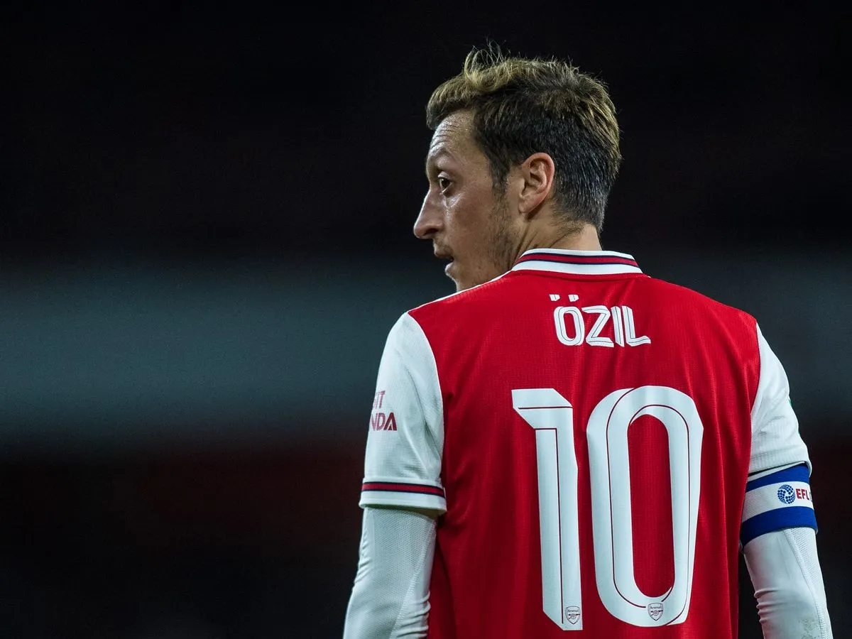 Milan: derby con l'Inter per Ozil