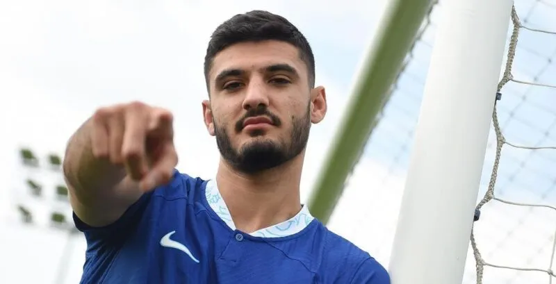 milan Chelsea, Broja