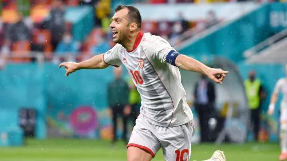 Genoa, Pandev continuerà a giocare
