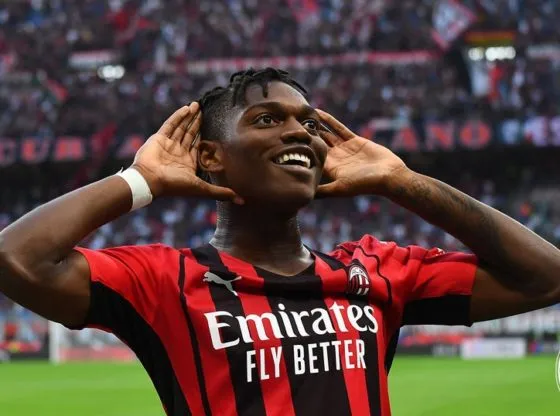 Milan: il PSG irrompe su Leao, la situazione