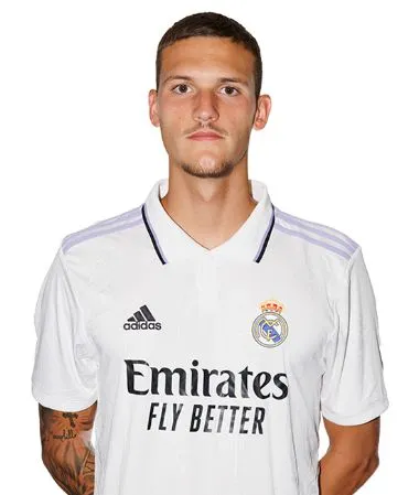 TARGET - Rafa Marin: Il nuovo "Sergio Ramos" a disposizione del Napoli di Conte