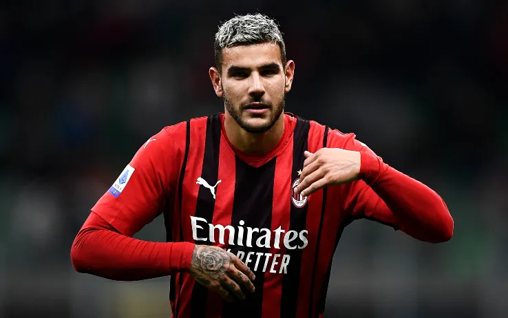 Milan, sirene inglesi per Theo Hernandez: la posizione di Maldini