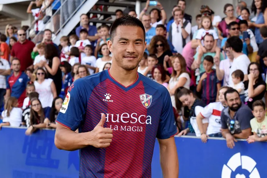 Huesca: ufficiale il rinnovo di Okazaki!
