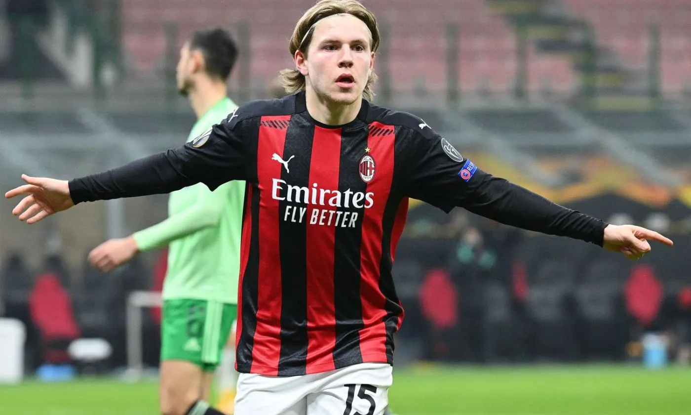 Milan, Hauge vuole la Champions: un club irrompe su di lui | i dettagli