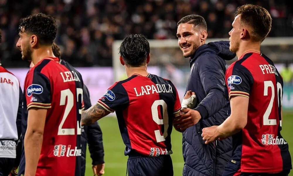 Cagliari, Lapadula obert