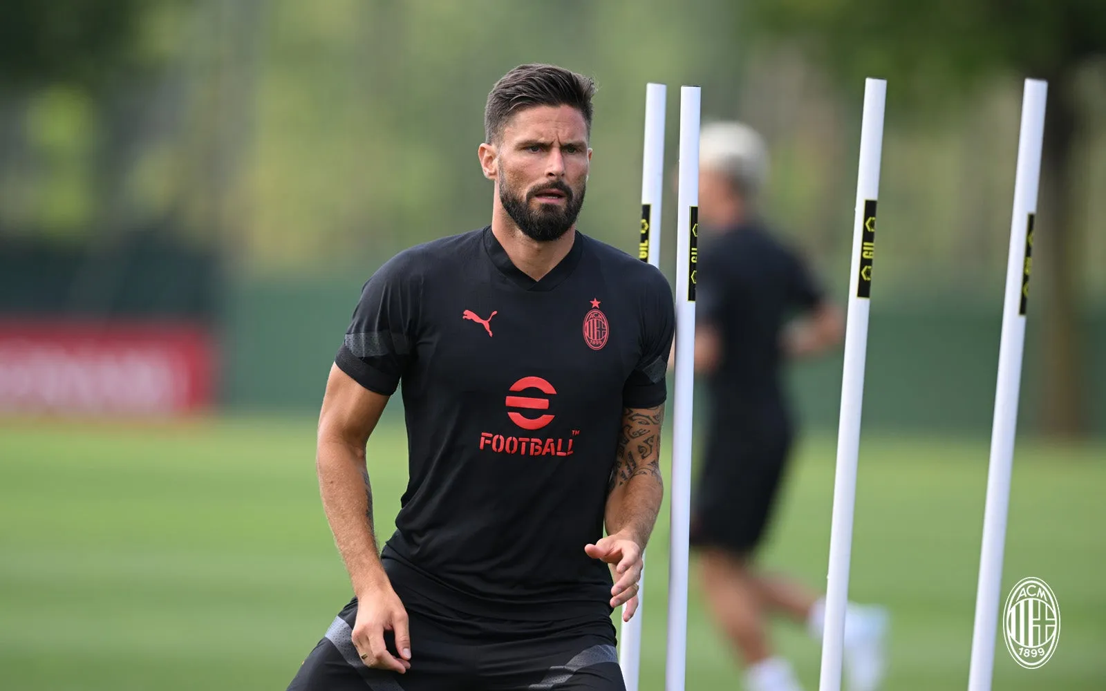 Milan, giornata decisiva per Giroud: oggi proverà a caricare | Filtra ottimismo