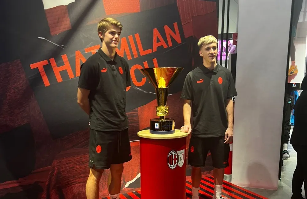 Milan, una maglia per due: contro l'Empoli ballottaggio tutto belga