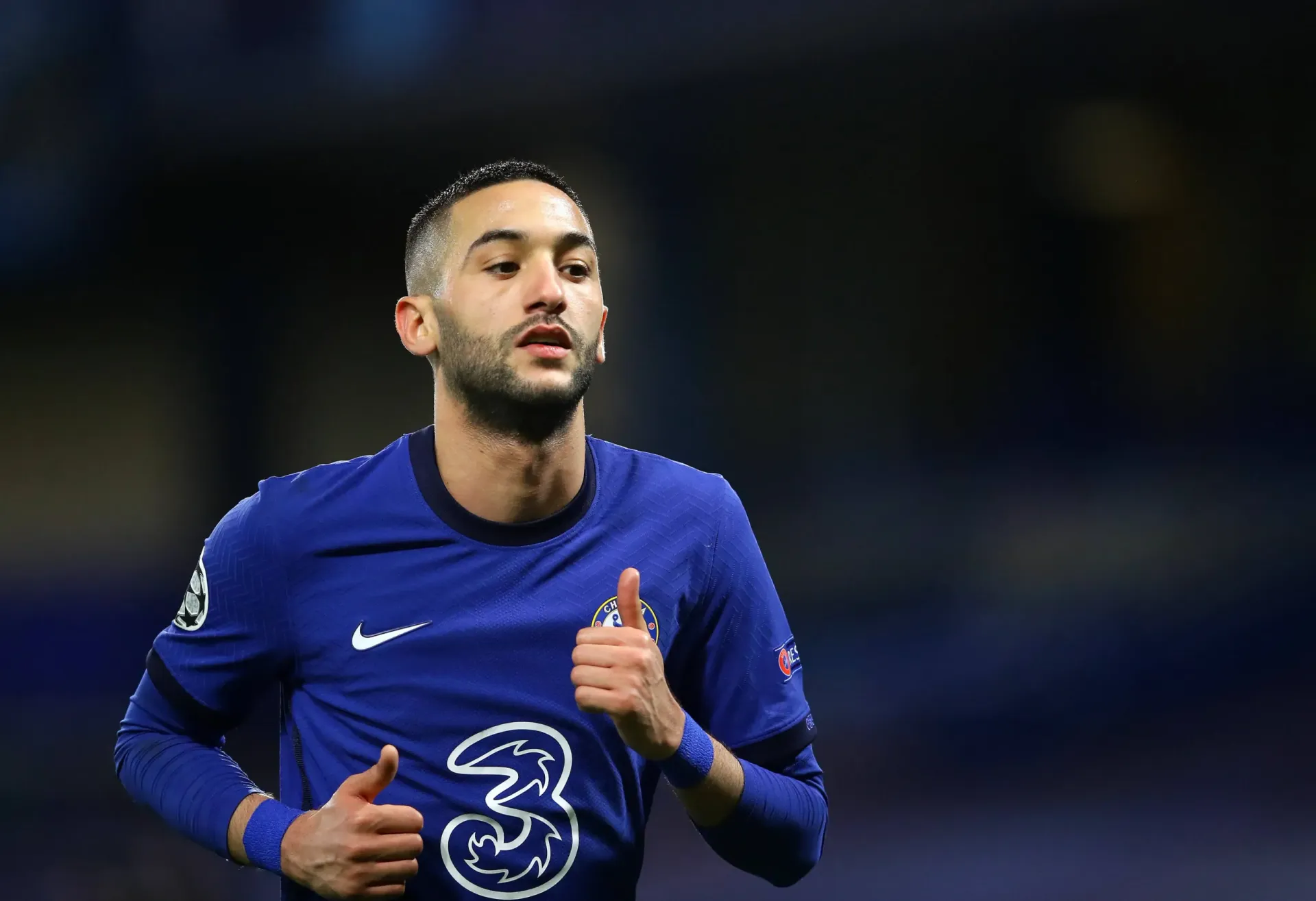 Milan, Sterling libera Ziyech: il Diavolo all'assalto
