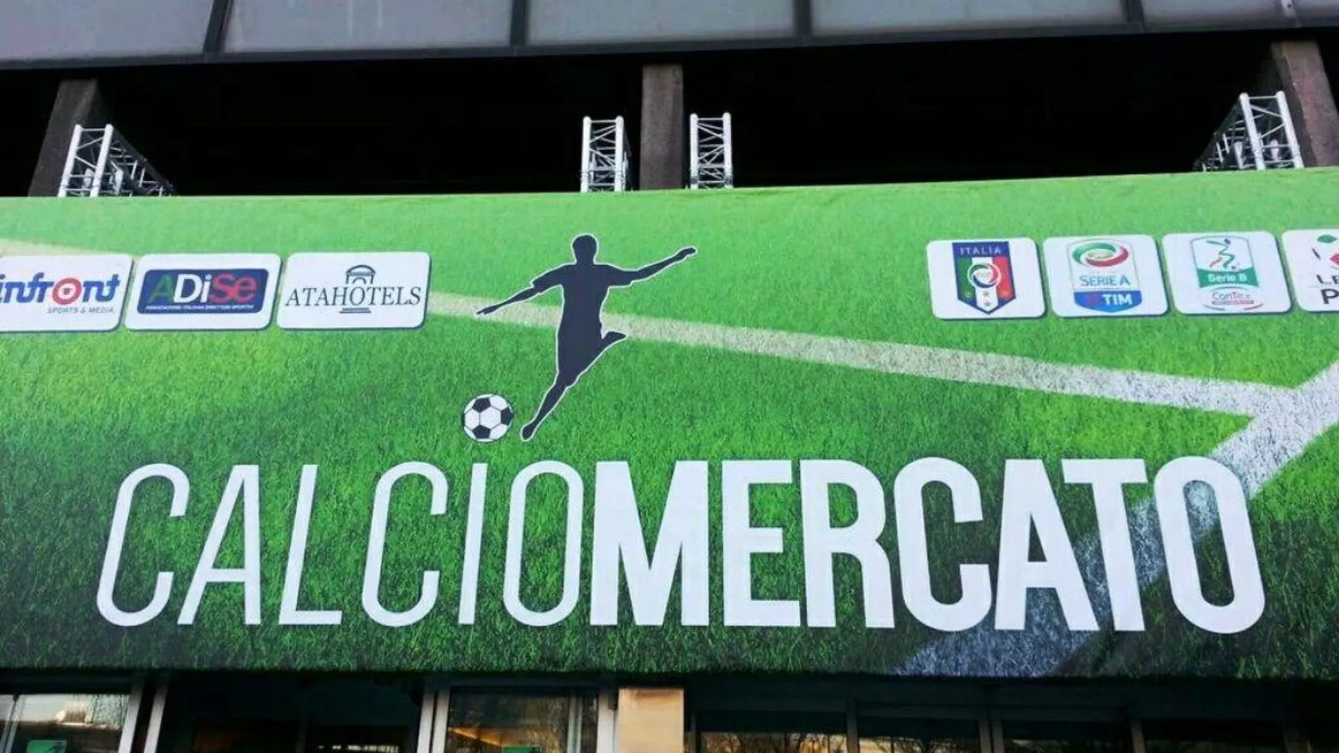 Cagliari un parametro zero per la fascia destra?