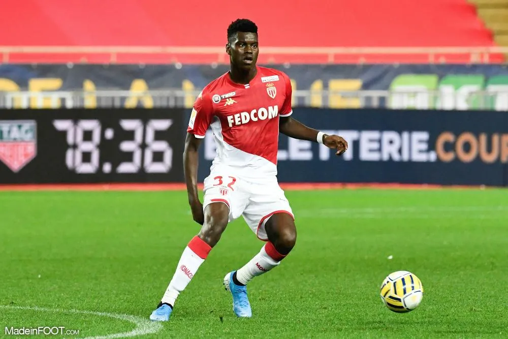 Calciomercato Milan, Moncada stregato da un difensore della Ligue 1