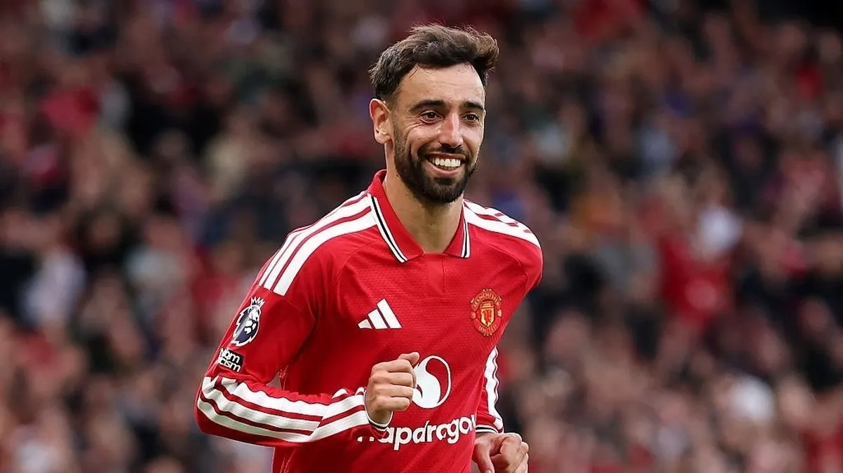 Manchester United, rinnovo per Bruno Fernandes: contratto fino al 2029