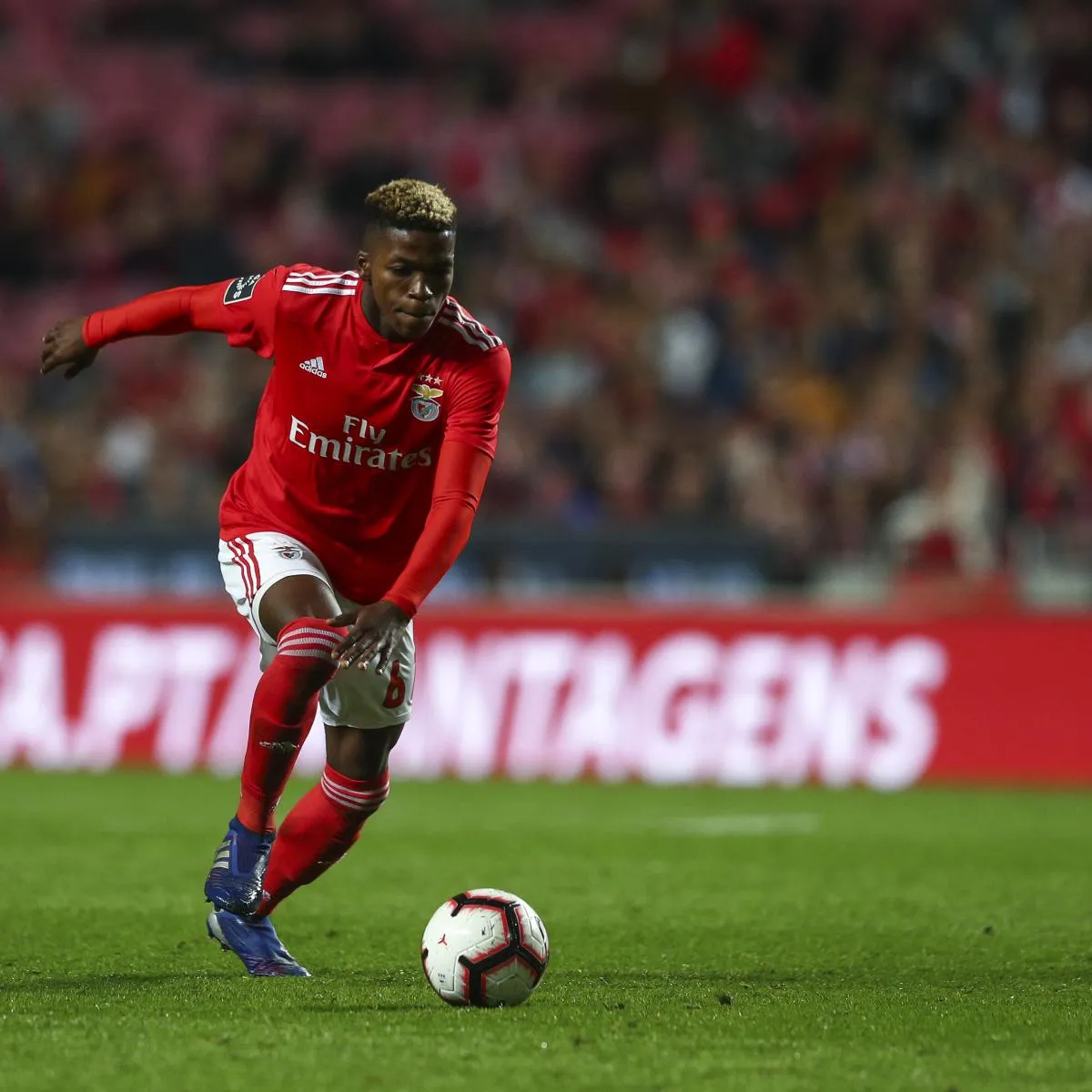Milan: Florentino vuole lasciare il Benfica