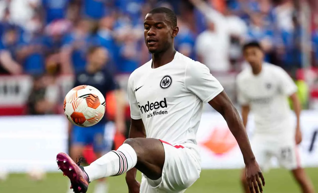 Roma, passi avanti per Evan N'Dicka