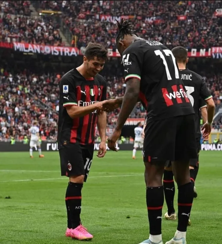 Milan, riflettori puntati sull'ultimo spareggio Champions: ci sarà Diaz?