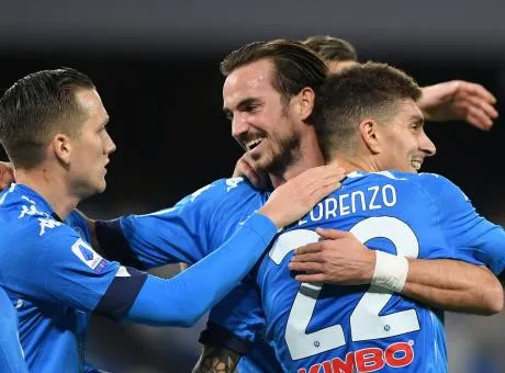 Napoli, sarà restyling a centrocampo?