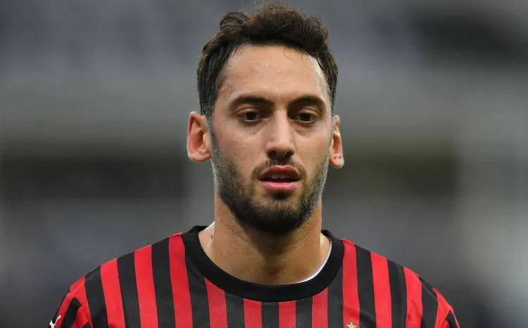 Milan: le richiesta di Calhanoglu per rimanere