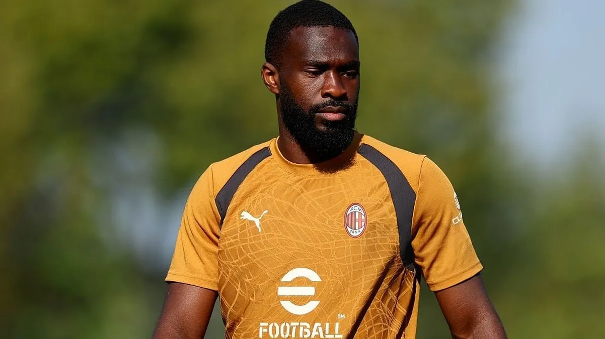 Milan, Tomori cambia la difesa: Amorim studia due moduli senza sostituzioni