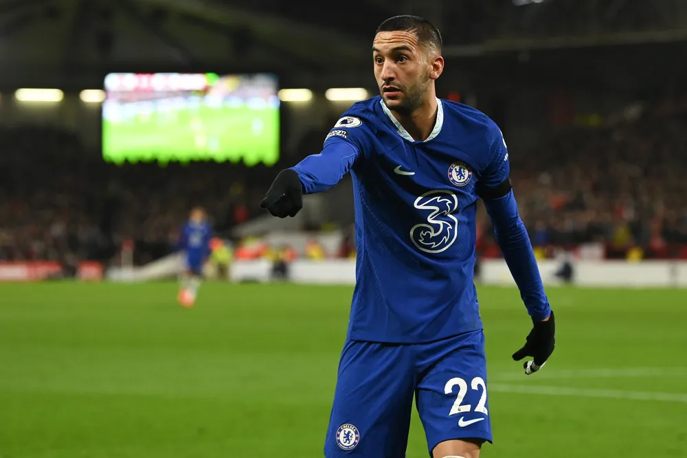 Chelsea, Ziyech e soldi per i big del Napoli