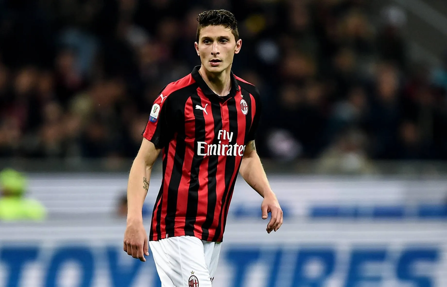 Calciomercato Milan, ancora prestito per Caldara: si trasferisce a Venezia