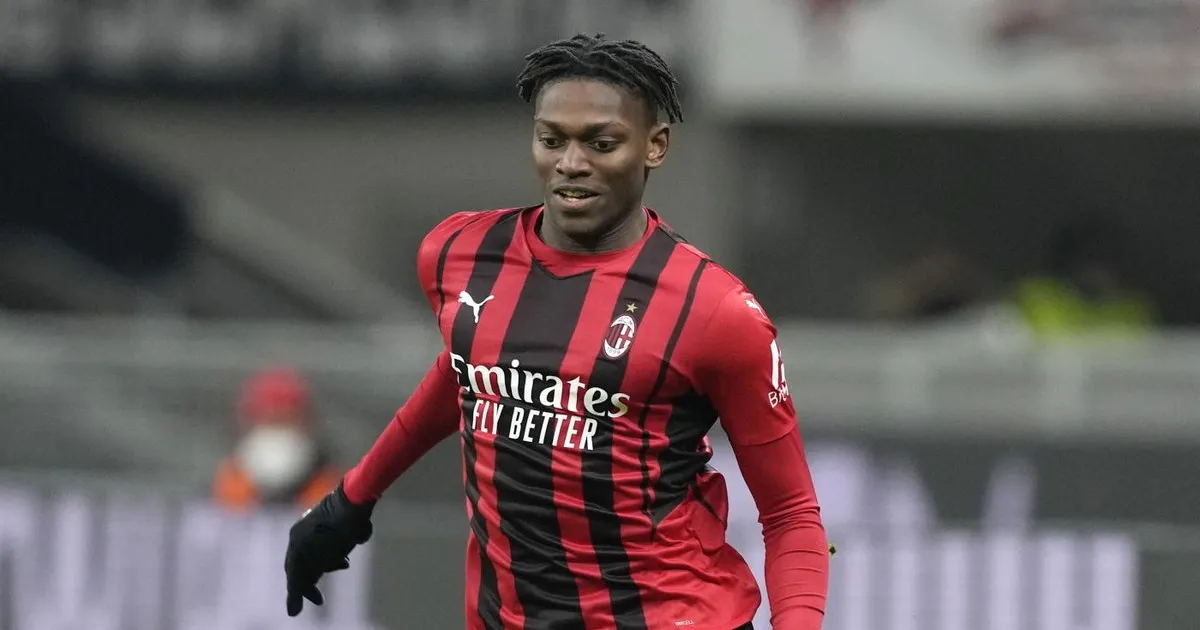 Rafael Leao, ma che combini... La rimessa laterale è tutta da ridere