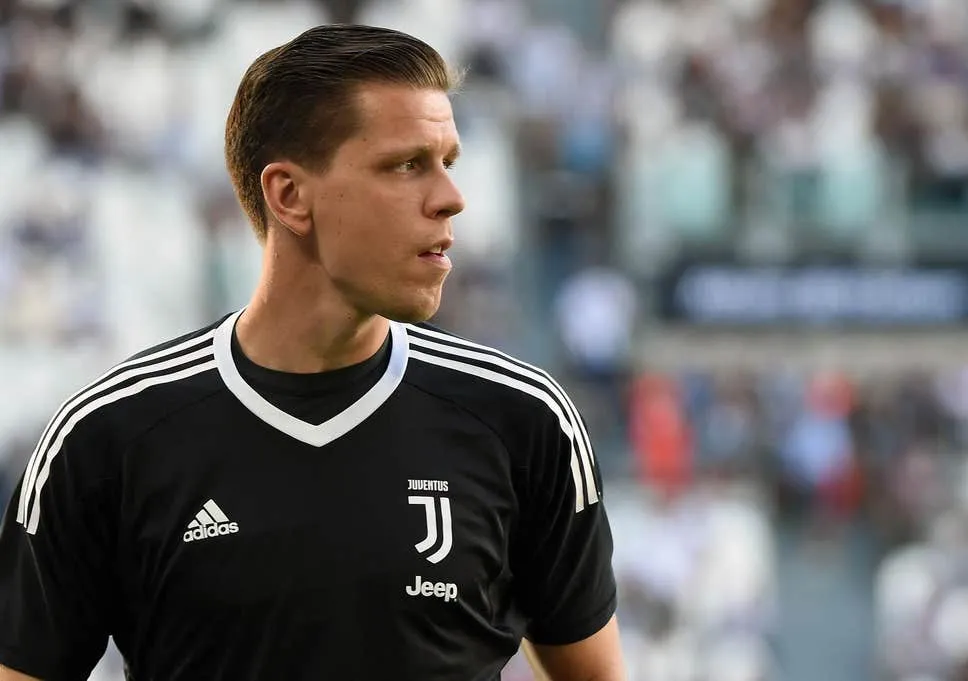 Calciomercato Juventus, due cessioni in Premier: i nomi