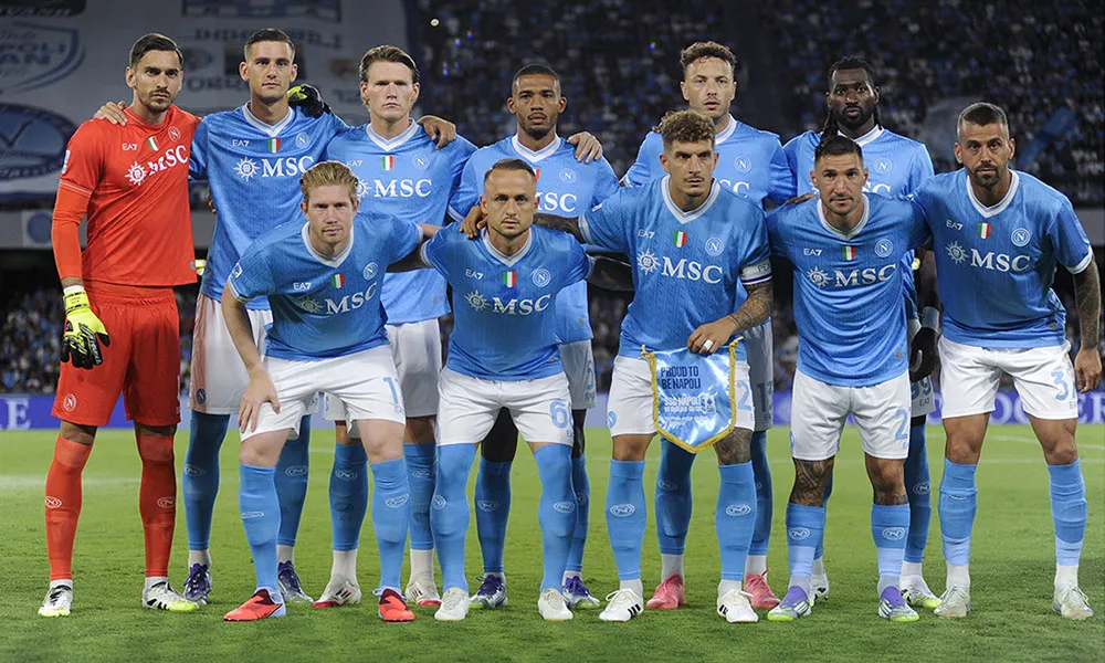 Champions League, il Napoli torna da Manchester sconfitto ma non travolto