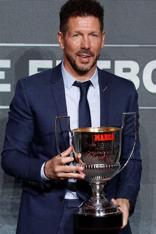Estero, Simeone vuole un centrocampista del Real Madrid